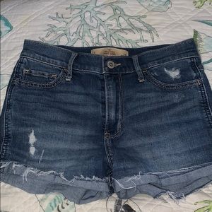 medium wash jean shorts